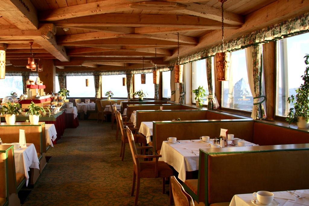 Ehrenbachhöhe on Top of the Mountain Kitzbühel Exterior foto